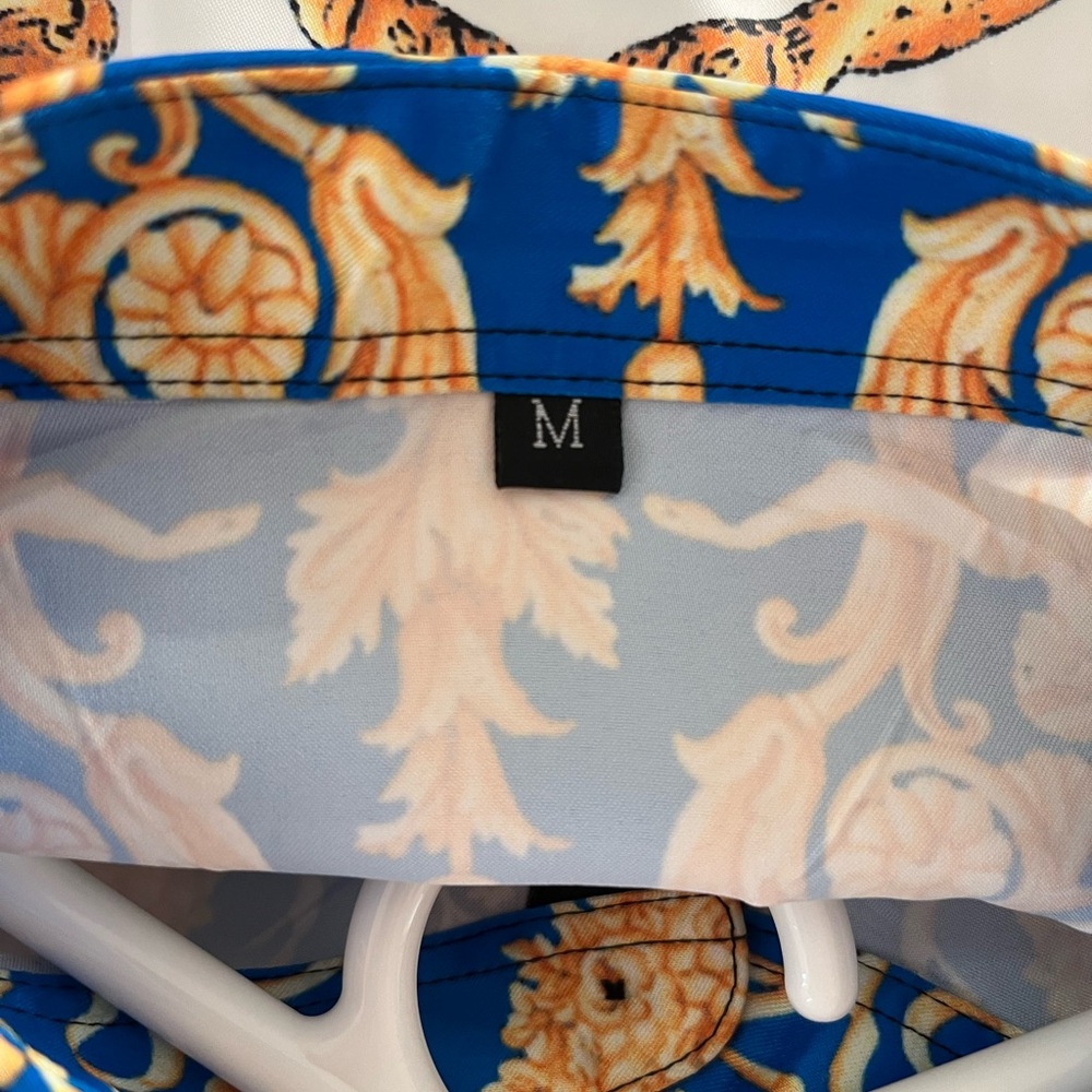 Greek! Men's Blue and Gold Baroque. Button down. Never worn. No tags. Enjoy! - Picture 6 of 6